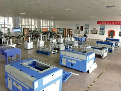 金米蘭激光新年特惠CO2激光噴碼機 擁有自主知識產(chǎn)品、嵌入式操作、飛行打標、用戶自由選配模塊化設計
